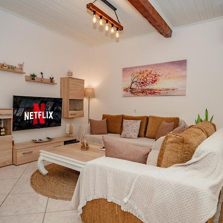 Natasa'S Cozy House Apartment Doukades Bagian luar foto